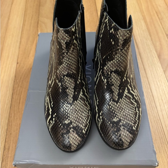 Vionic Snake Pattern Boots - Picture 4 of 5